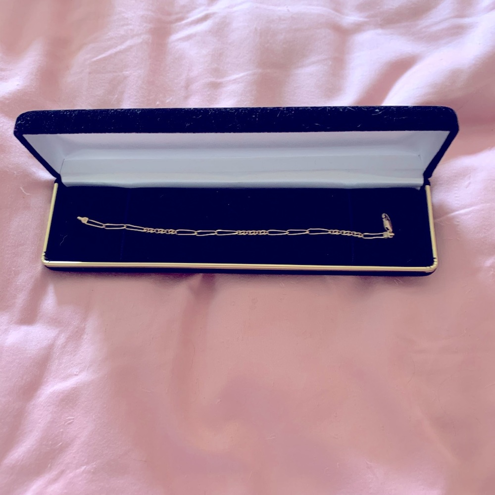 14kt solid gold paper clip bracelet Estate piece